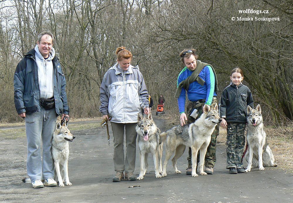 parta Roudnice 27.3. 2011 - Miloš Xitta, Monika Ziggy, Tomáš Yukon, Nikolka Zephiré (Zar chyběl)